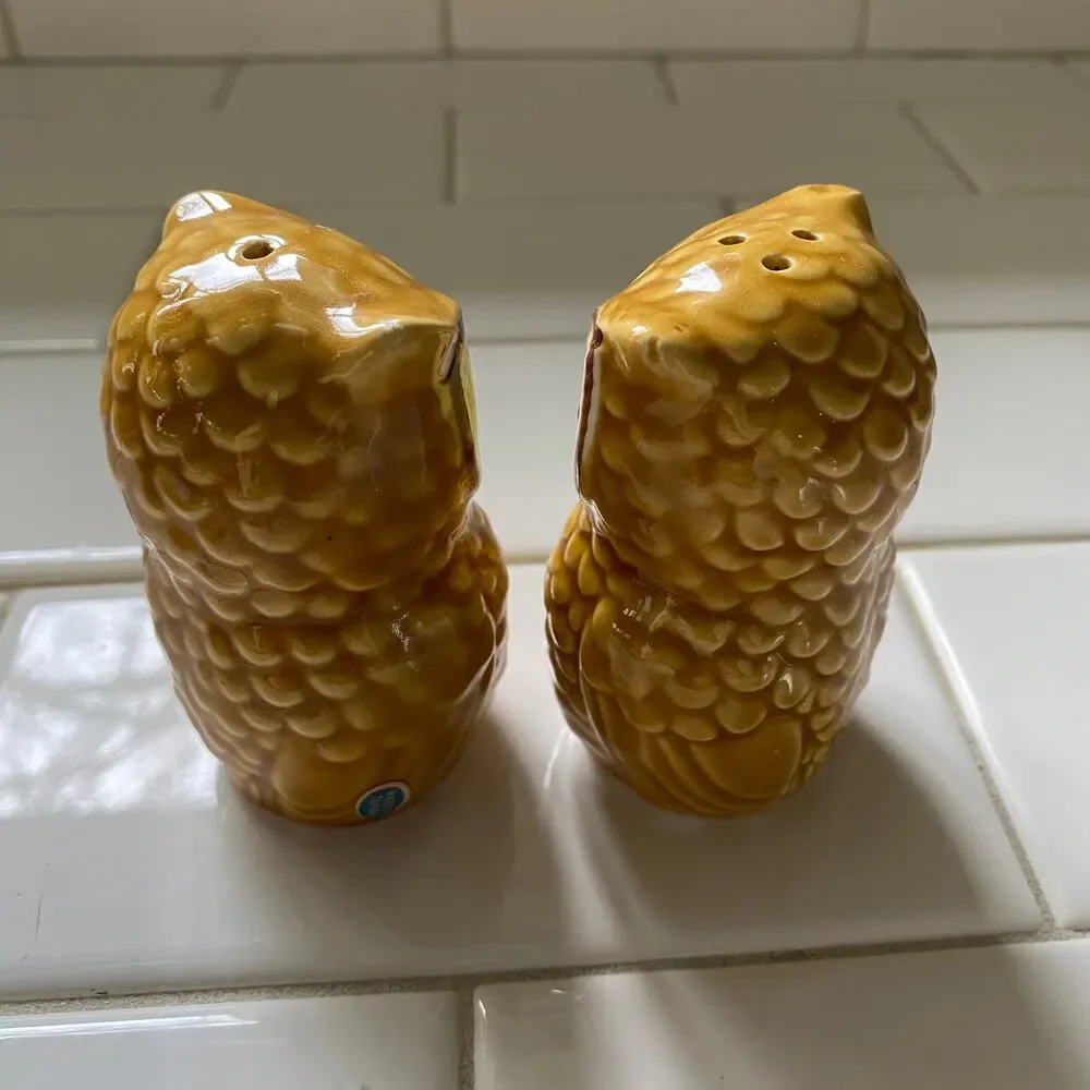 OWL Salt & Pepper Shakers Ceramic Vintage Made in Japan Original Sticker
